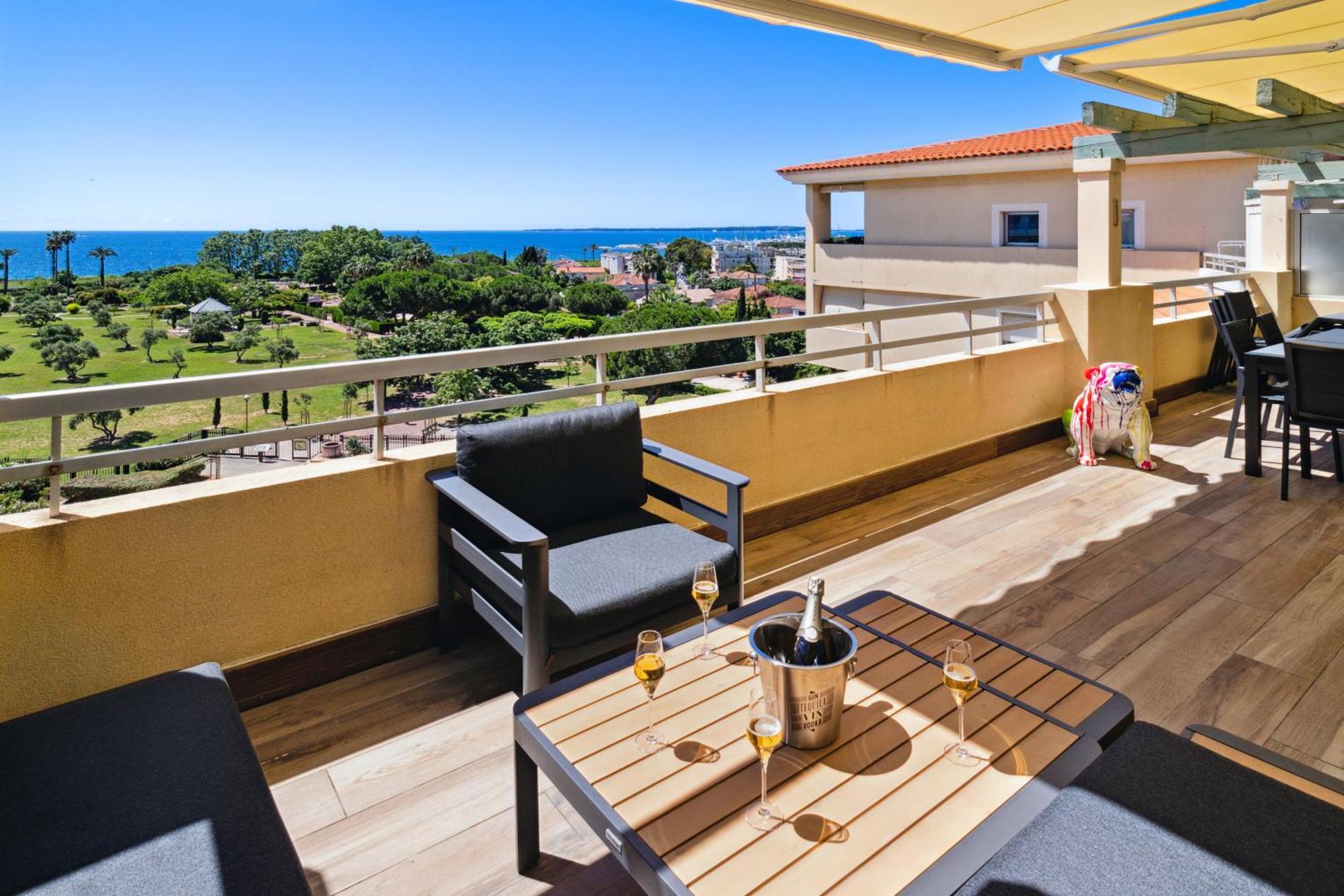 Duplex Villa Les Pins 89M2 Et Terrasse 30M2 Antibes Eksteriør billede
